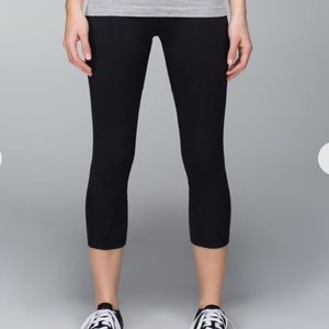 Lululemon Inspire Crop